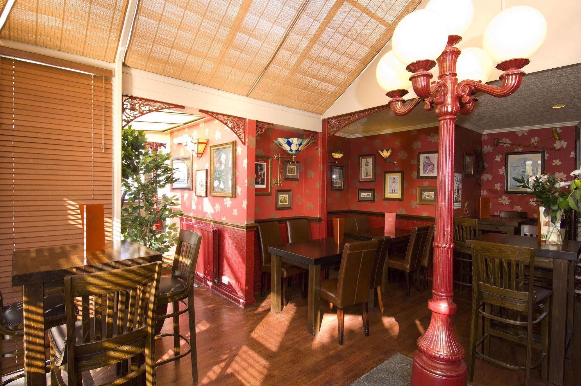 The Railway Hotel Worthing Exterior photo