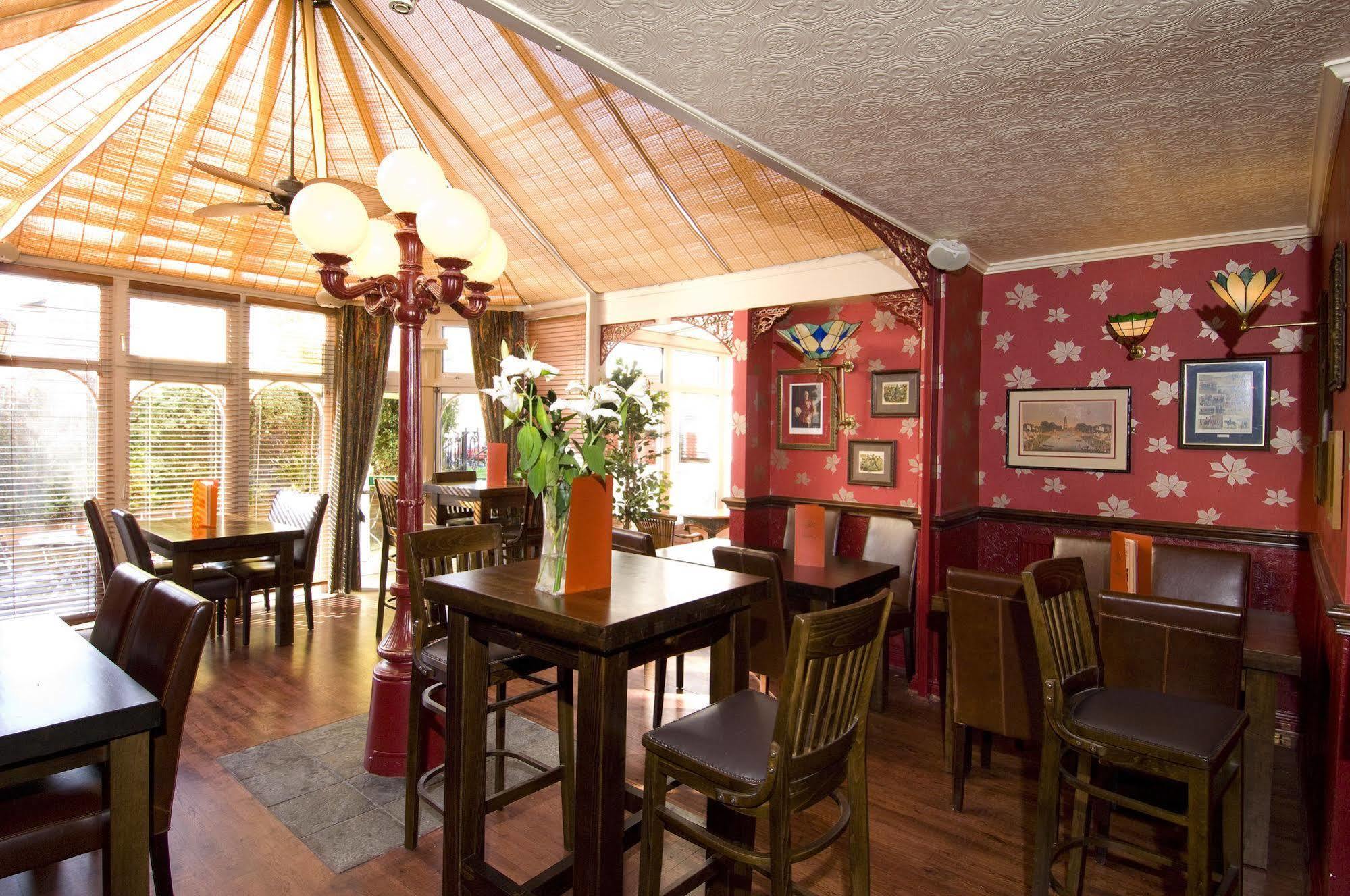 The Railway Hotel Worthing Exterior photo