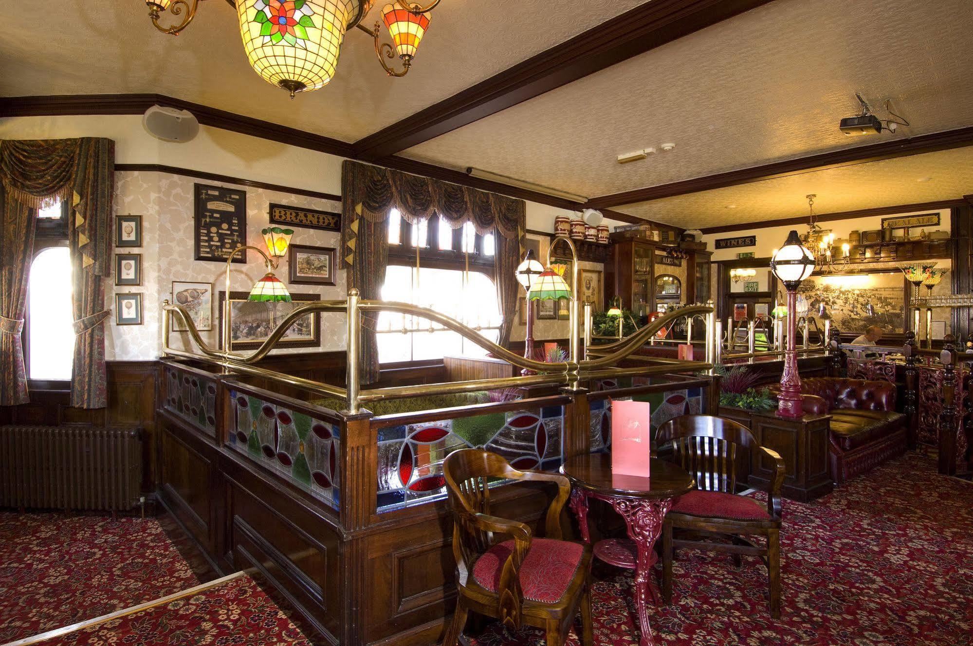 The Railway Hotel Worthing Exterior photo