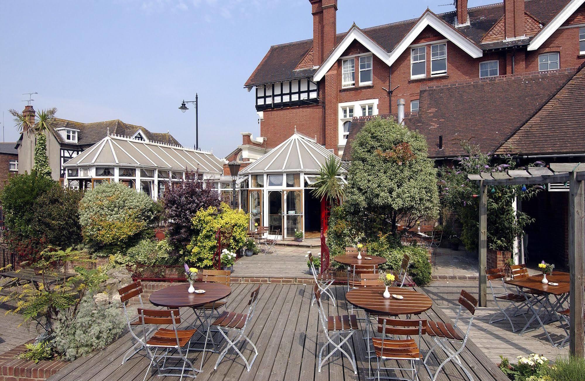 The Railway Hotel Worthing Exterior photo